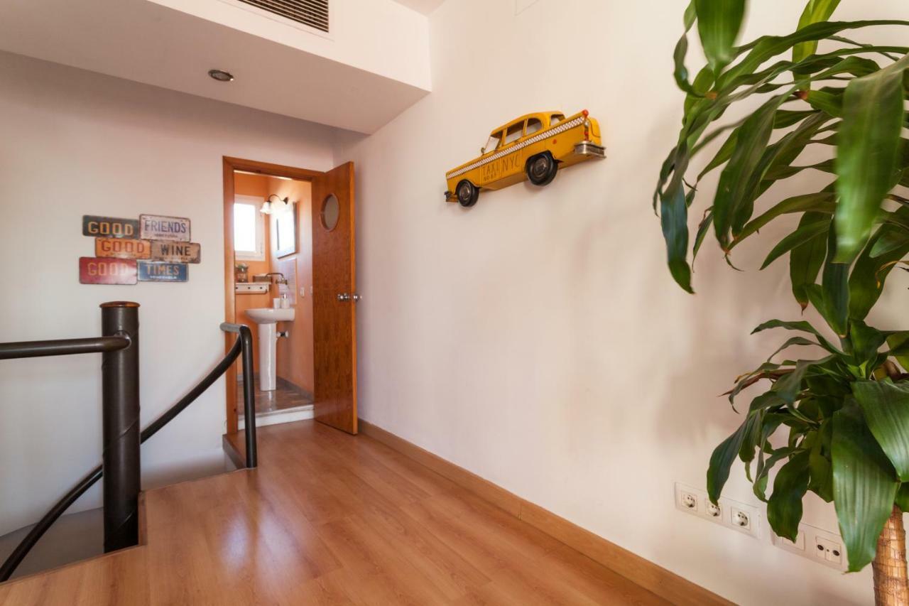 Atico Resitur Triana Apartment Sevilla Bagian luar foto