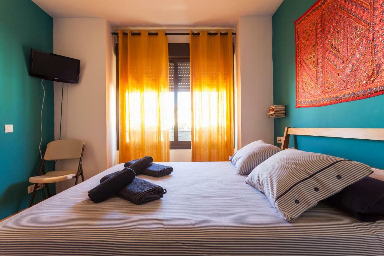Atico Resitur Triana Apartment Sevilla Bagian luar foto