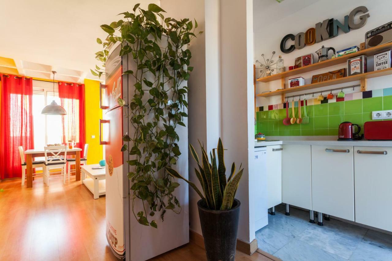 Atico Resitur Triana Apartment Sevilla Bagian luar foto